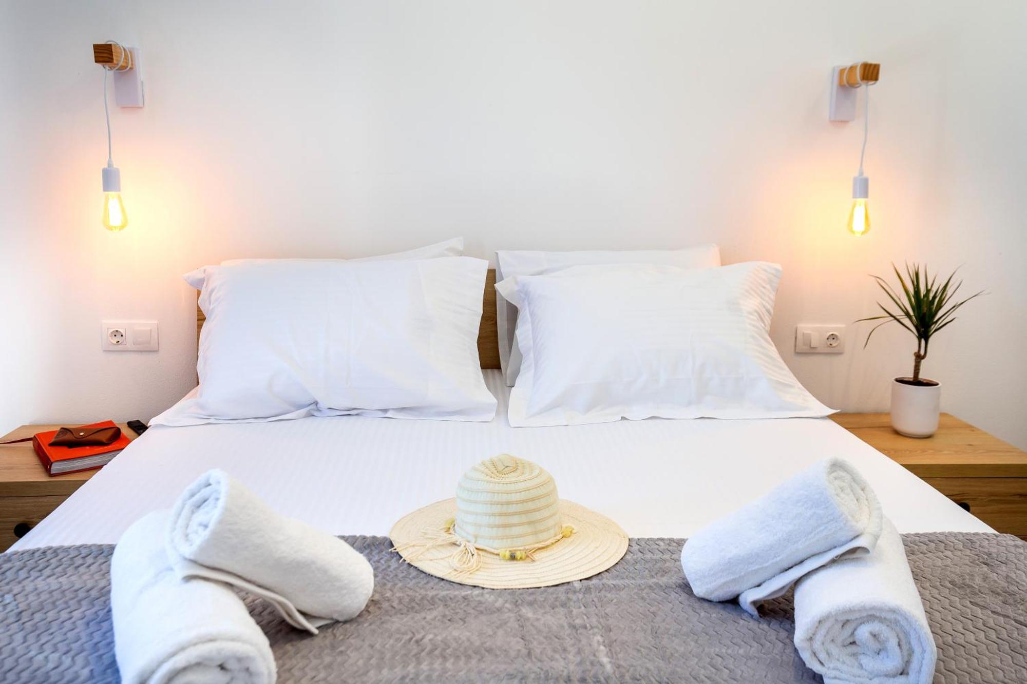 East Coast Aliki Villa ภายนอก รูปภาพ